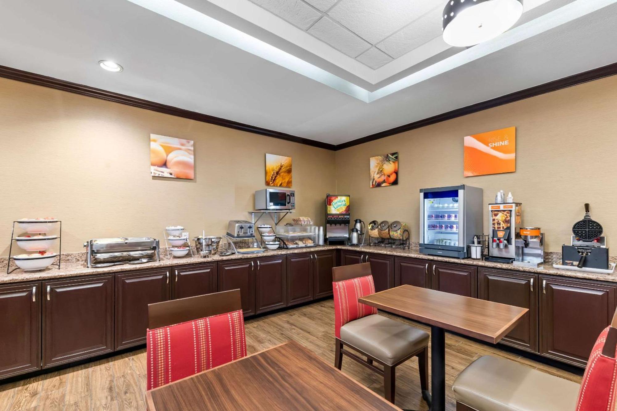 Hotel Comfort & Near Lake Lewisville