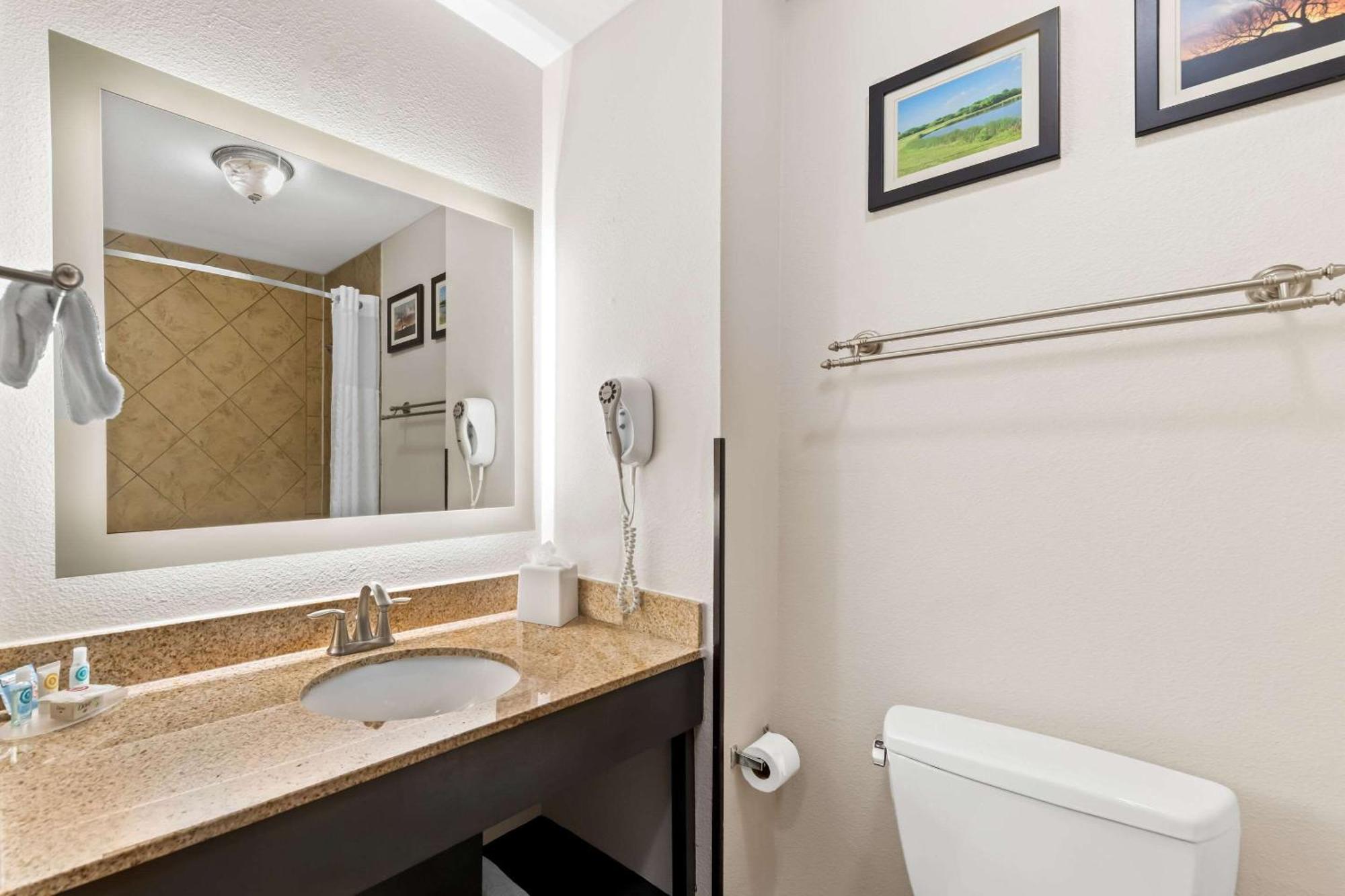 Comfort & Near Lake Lewisville 3*
